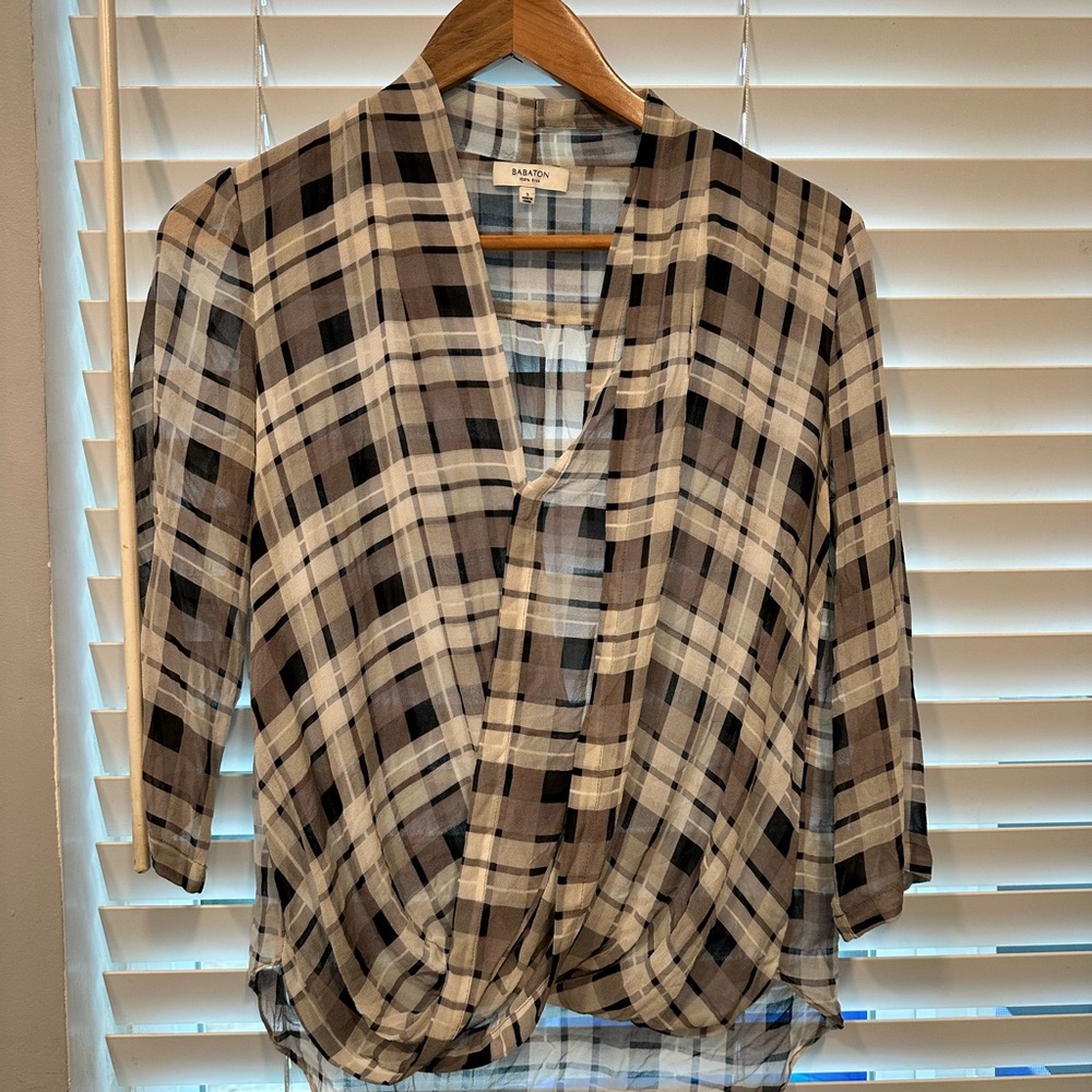 Babaton Silk plaid Wrap Blouse - Black and Cream
Aritzia
